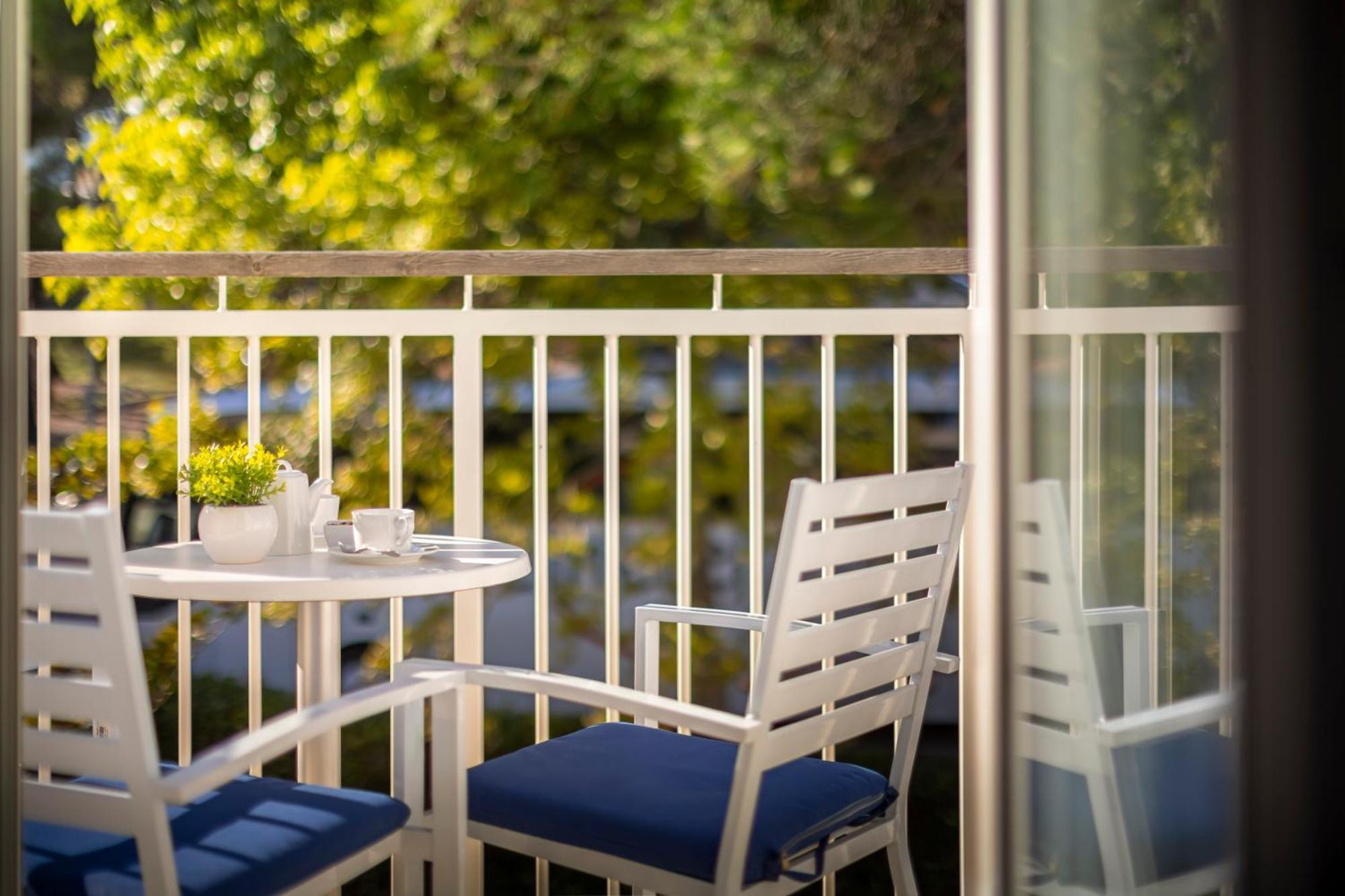 Valamar Sanfior Hotel & Casa Rabac Exteriör bild